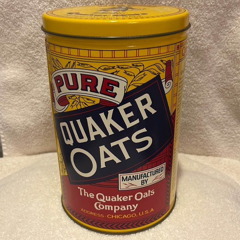 Vintage Quaker Oats Can